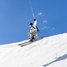 中国足彩竞彩网_实名心疼！浙江队遭争议判罚憾负，全队誓言自强不负期待